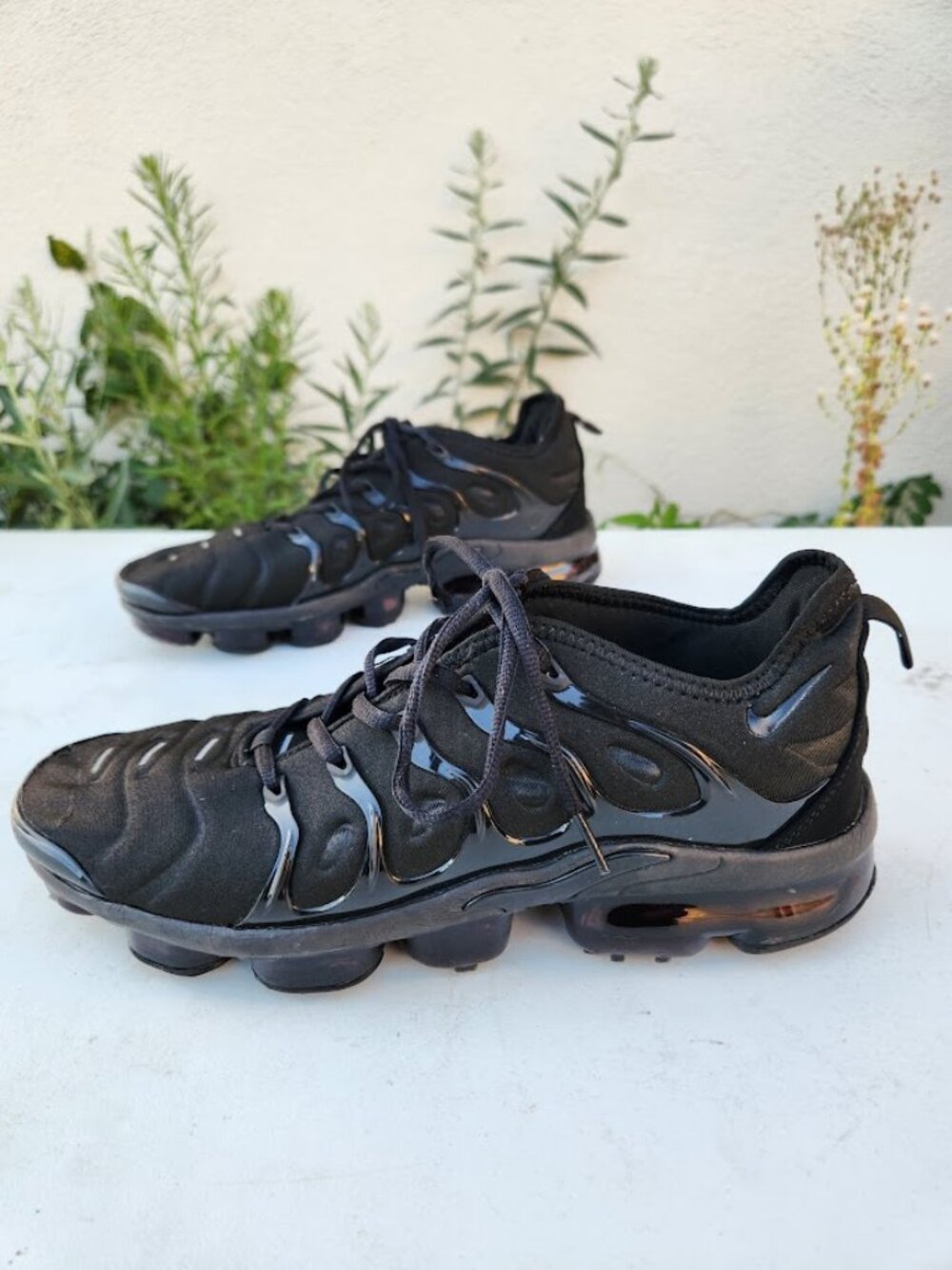 Nike Air VaporMax Plus Triple Black Men's Size 11 Shoes Sneakers Tennis Shoes  M
